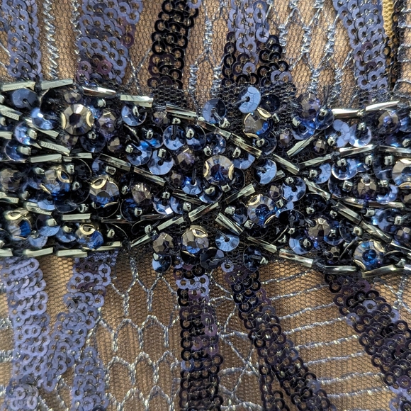 NWT MAC DUGGAL #67592 LONG SLEEVE EMBELLISHED EVENING GOWN MIDNIGHT BLUE 10 - Picture 7 of 9